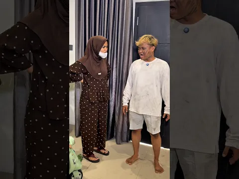 Muka kena debu gunung krakatau