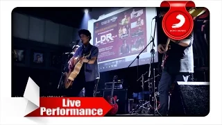 Download TheOvertunes - Sayap Pelindungmu (Live Video) MP3