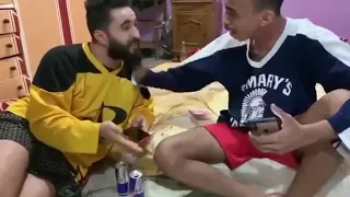 كزبره وحنجره اعلان جديد   انا في النكش مقولكش  هتموتو من الضحك دندنها