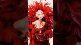 نگاهی به تعدادی از کارهای طراح مطرح فرانسوی تیری موگلر Shorts فشن استایل 