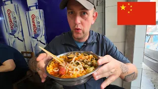 尝尝中国最臭的螺蛳粉