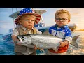 Lagu Baby Trump Makes Fishing Great Again! Ft. Baby Senator John Kennedy