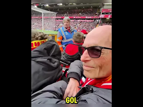 ¿Cómo ayudó el aficionado a marcar un gol para su equipo?😱
