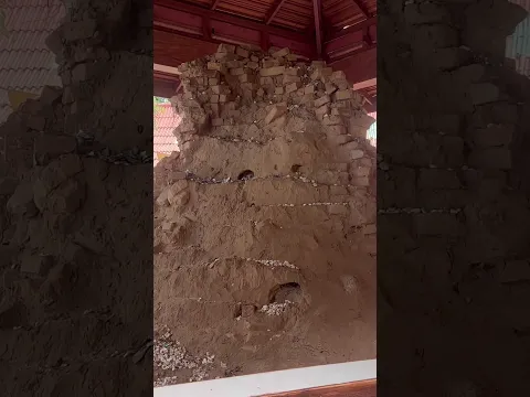 ຈອມປວກ ສັກສິດ ວັດໜອງແສງ