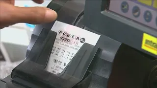 Powerball winner hits 1 million prize in Ohio as jackpot soars to 1 7 billion for Christmas Eve