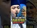 Gus Azmi Sholawatan di Temenin Istri Tercinta #shorts