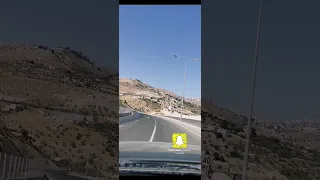 ما ينزل دمعة المؤمن إلا حاجتين دندنها