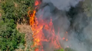 Crews halt progress fire in Pleasanton hills 2 firefighters hurt