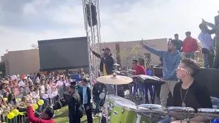 حفلة فاندي كلية اداب حلوان شوفو الي حصل معا شارون درامز وصالح اورج والبو مايك مان 2022 