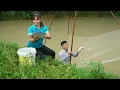 Download Lagu Hoe vang je vis in rivieren en beken na een storm? - bereid visgerechten / Eet met twee zonen.