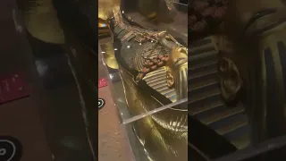 توابيت الملك توت عنخ امون 