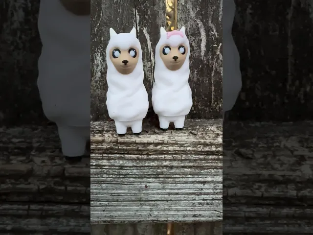 Llama and Lady Llama Clicker video thumbnail