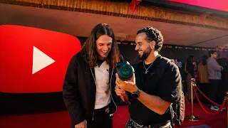 Retraté a gente random en el YouTube Festival… mira sus reacciones!