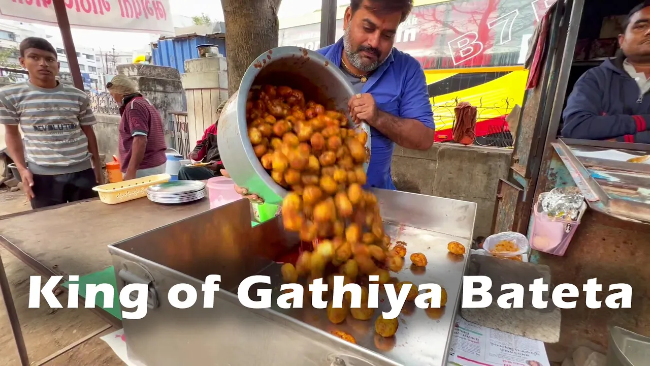 King of Gathiya Bateta in Gujarat : Bhagwati Batetawala   Bhavnagar Street Food   Indian Street Food