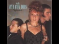 Download Lagu Vaya Con Dios - Whats A Woman