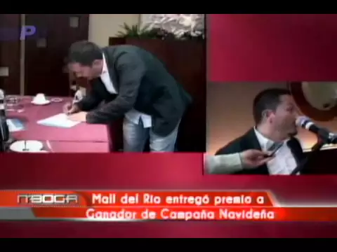 Mall del Río entregó premio a ganador de campaña navideña