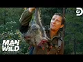 Download Lagu Bear Grylls' Jaw-Dropping Hunt for a Wild Pig | Man Vs. Wild | Discovery