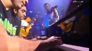 عمرو دياب   اهداء الى امه رحمه الله عليها   انتى فى دمى  دندنها