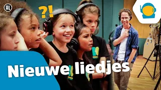 Download WIE LIET ER EEN SCHEET IN DE STUDIO! 💨 (Vlog 131) - Kinderen voor Kinderen MP3