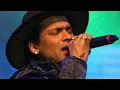 Download Lagu Awesome Stage program by Zubeen Garg Bojhena se bojhena organized by Rahul foundation
