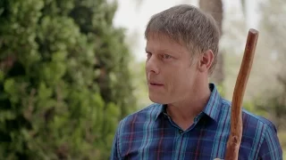 שכונה 2 הרגעים הגדולים סוזי מציעה לשולץ שוחד ניקלודיאון 