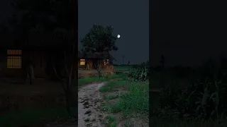 القمر في هدوء الليل والاسترخاء 