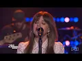 Kelly Clarkson - Blue Ain't Your Color (Cover Keith Urban) (Live on The Kelly Clarkson Show)