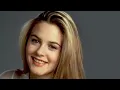 13 Sexy Photos of Alicia Silverstone