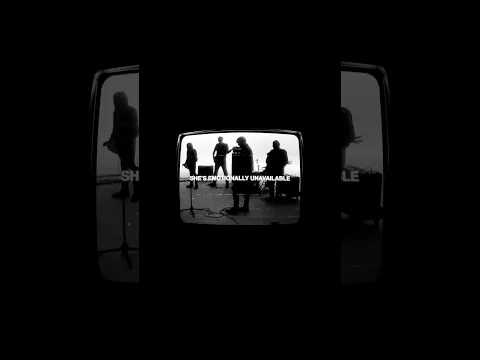 Clipe de Emotionally Unavailable - The London Suede