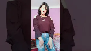 مهرجانت    مهرجان انا عايزك تاخد حظر عشان هركب             علشان بتحب الجزر  بعمل باصلي      دندنها