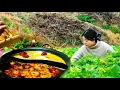 Experience Real Chinese hot pot in a rural kitchen.在鄉村廚房體驗真正的中式火鍋