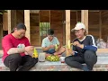 Download Lagu Help Ms. COI with the roof. Peel the bananas and put them in the manual oven to dry.
