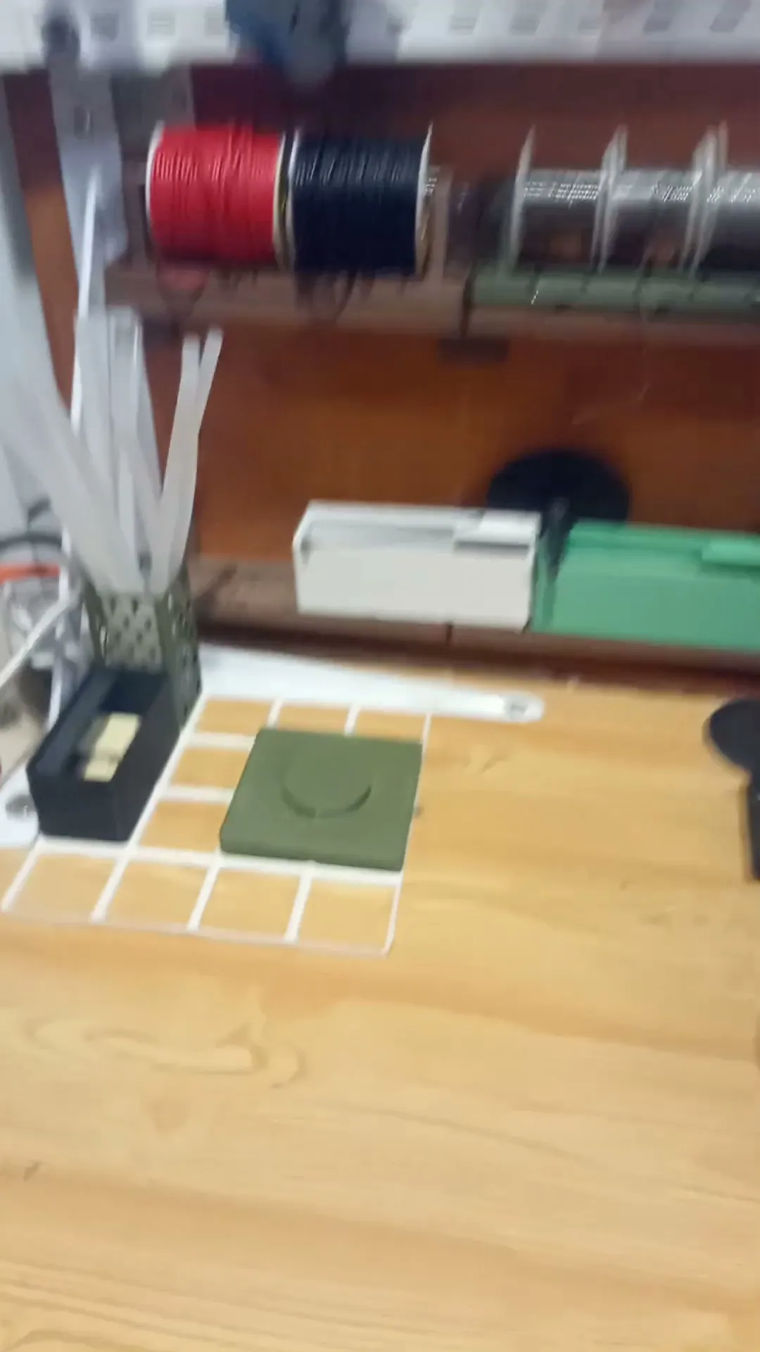 2x2 GridFinity - Rotative Zip Ties And Stuff Holder