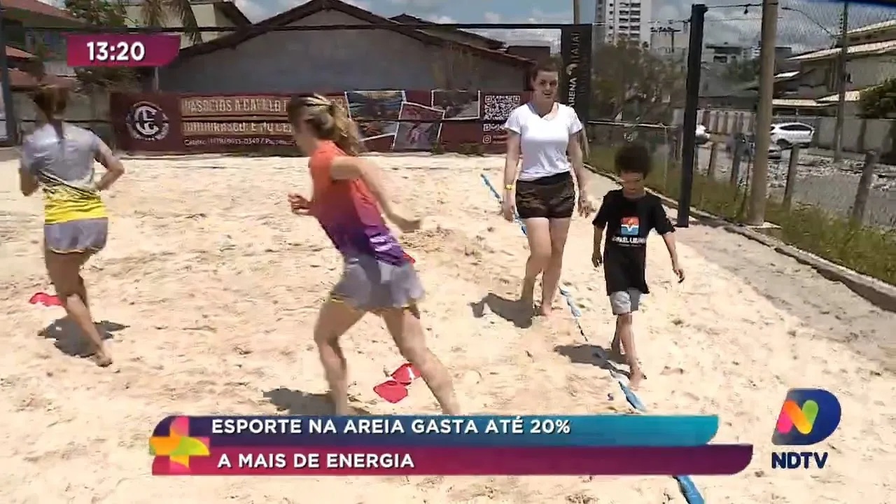 Esporte na areia como corrida e volei podem gastar até 20% a mais de energia