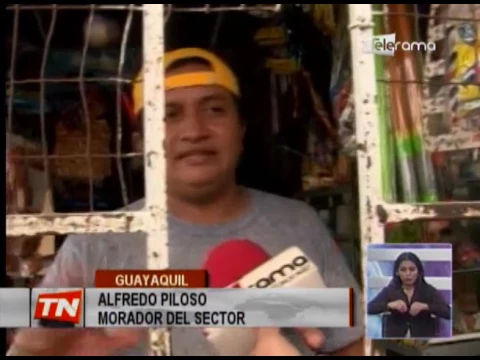 Lluvias causan enorme grieta en calle de Bastión Popular