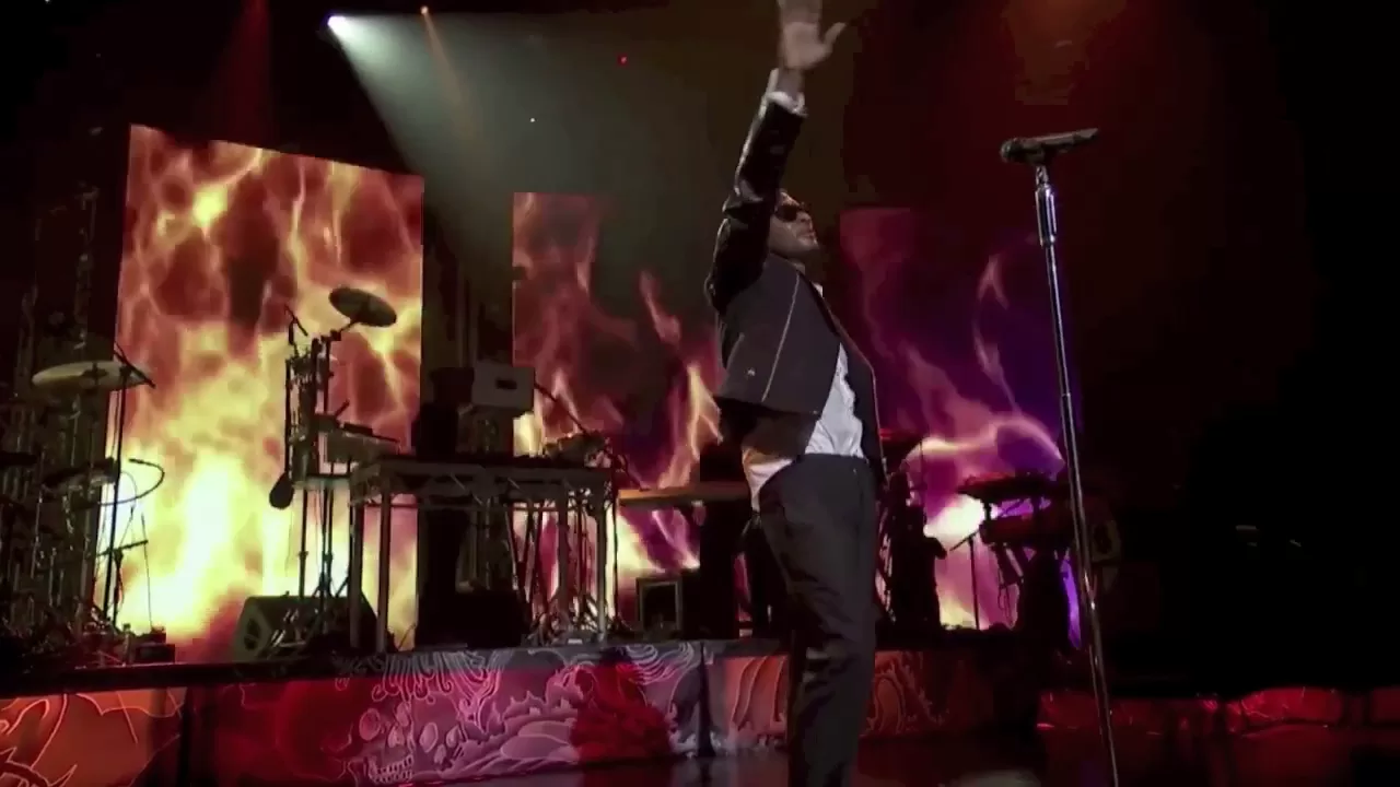 Usher - Burn (Live at iTunes Festival 2012)