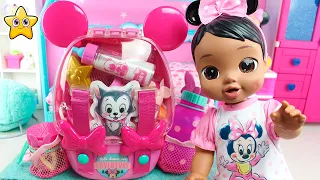 🎀 Preparo la PAÑALERA o BOLSO CAMBIADOR de mi Bebé de Juguete MINNIE para salir de PASEO 👶🍼