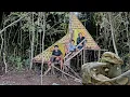 Download Lagu Camping hujan deras membangun shelter di dekat rumah ular piton besar