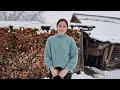Download Lagu LIFE in the Mountains of Ukraine. Cooking traditional borscht