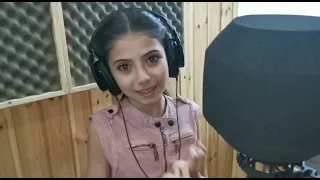 شو صار معي بالاستديو يوم تسجيل كليب الوداع       لين الغيث دندنها