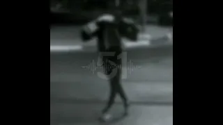                         تفكرت بكيت                                       دندنها