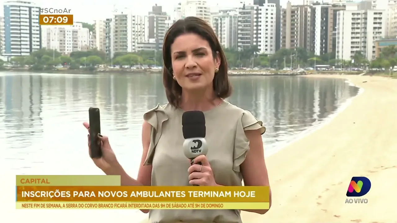 Prefeitura de Florianópolis entrega renovação de alvará ambulante da temporada 2022/2023