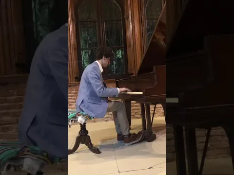 PEDRO OLIVERAS toca Muzio Clementi Sonata op. 25 No. 5 mov. 3