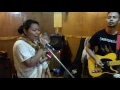 Download Lagu Ibu-ibu Rocker, Sambil gendong anak sambil nyanyi lagu Mel Shandy