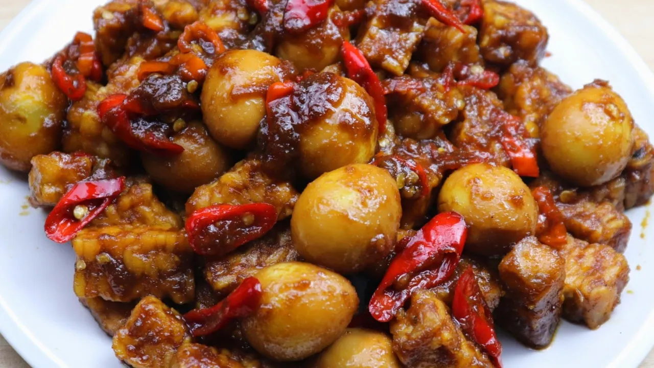 TUMIS TEMPE DAN TELUR PUYUH KECAP PEDAS MANIS TUMIS TEMPE DAN TELUR PUYUH KECAP PEDAS MANIS