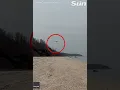 Download Lagu Plane makes emergency crash lading on Long Island beach #shorts ✈️