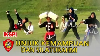 Download Atraksi dari Iks.pi Keluarkan Jurus Monyet Srikandi Mainkan Golok Keren❗ ( Ikspi Official ) MP3