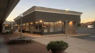 Abandoned Subway Restaurant OREGON CITY SHOPPING CENTER - Oregon City OR