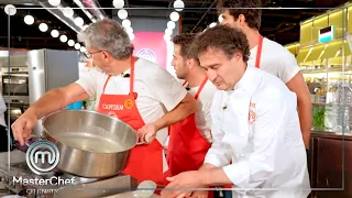 Los jueces entran en las cocinas para salvar el servicio | Masterchef Celebrity Legends