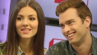 victoria justice u0026 pierson fode talk naomi u0026 elys no kiss list chemistry u0026 relatability